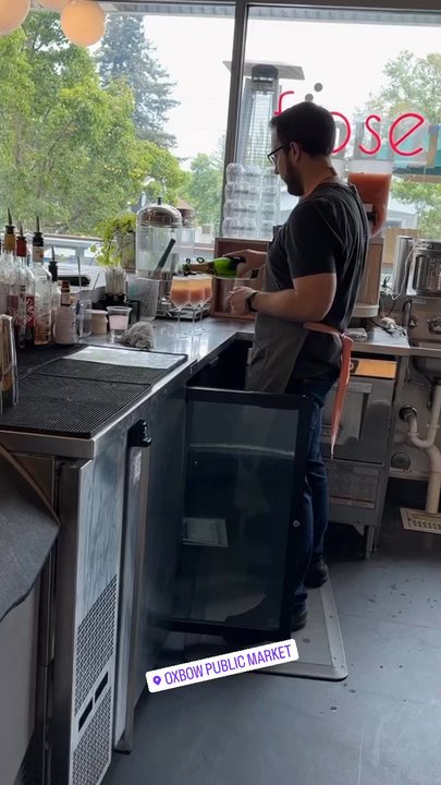 Bar Lucia - Frosé!!!! - Champagne Bars Near Me - Napa, California