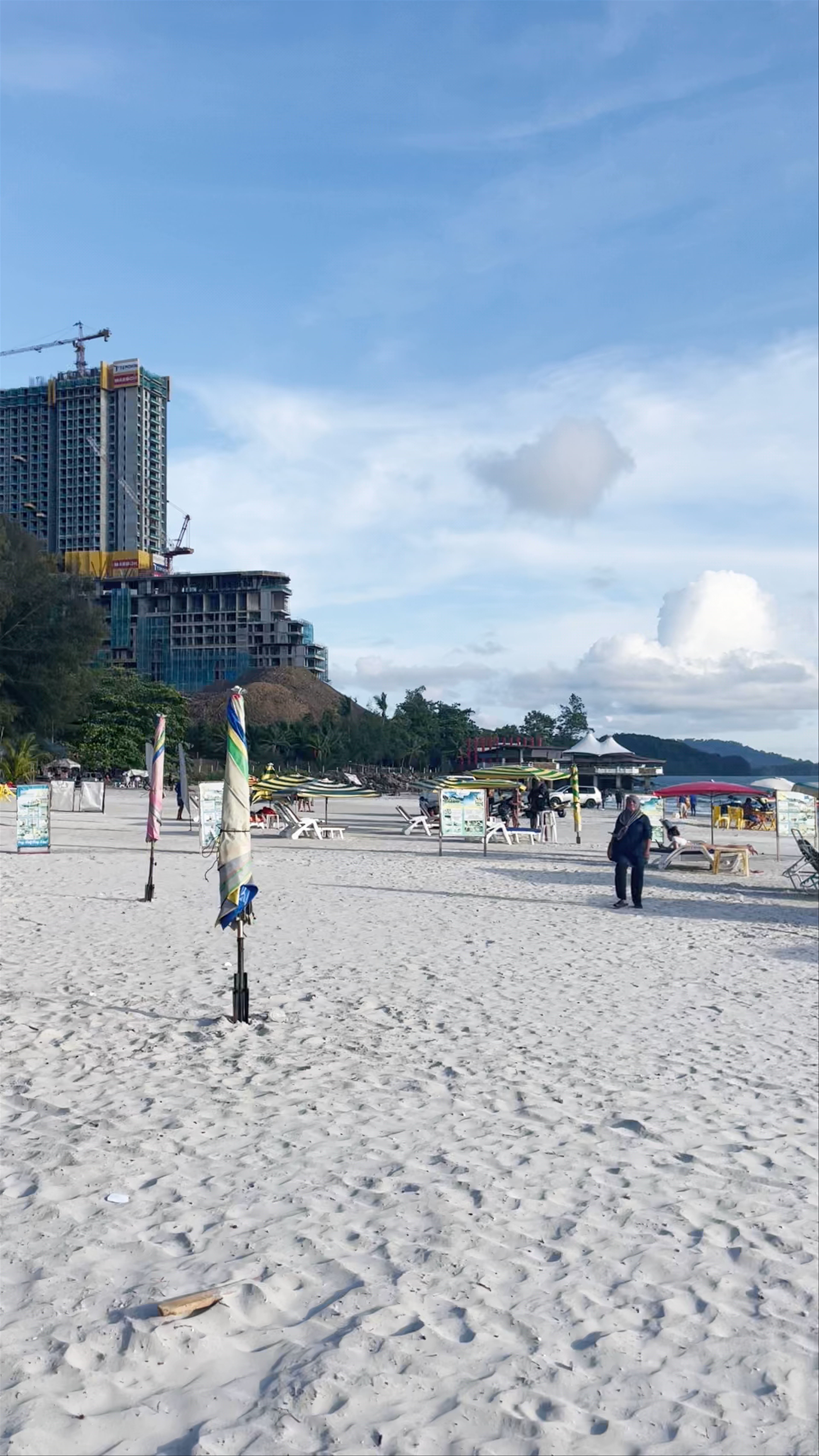 Pantai Cenang