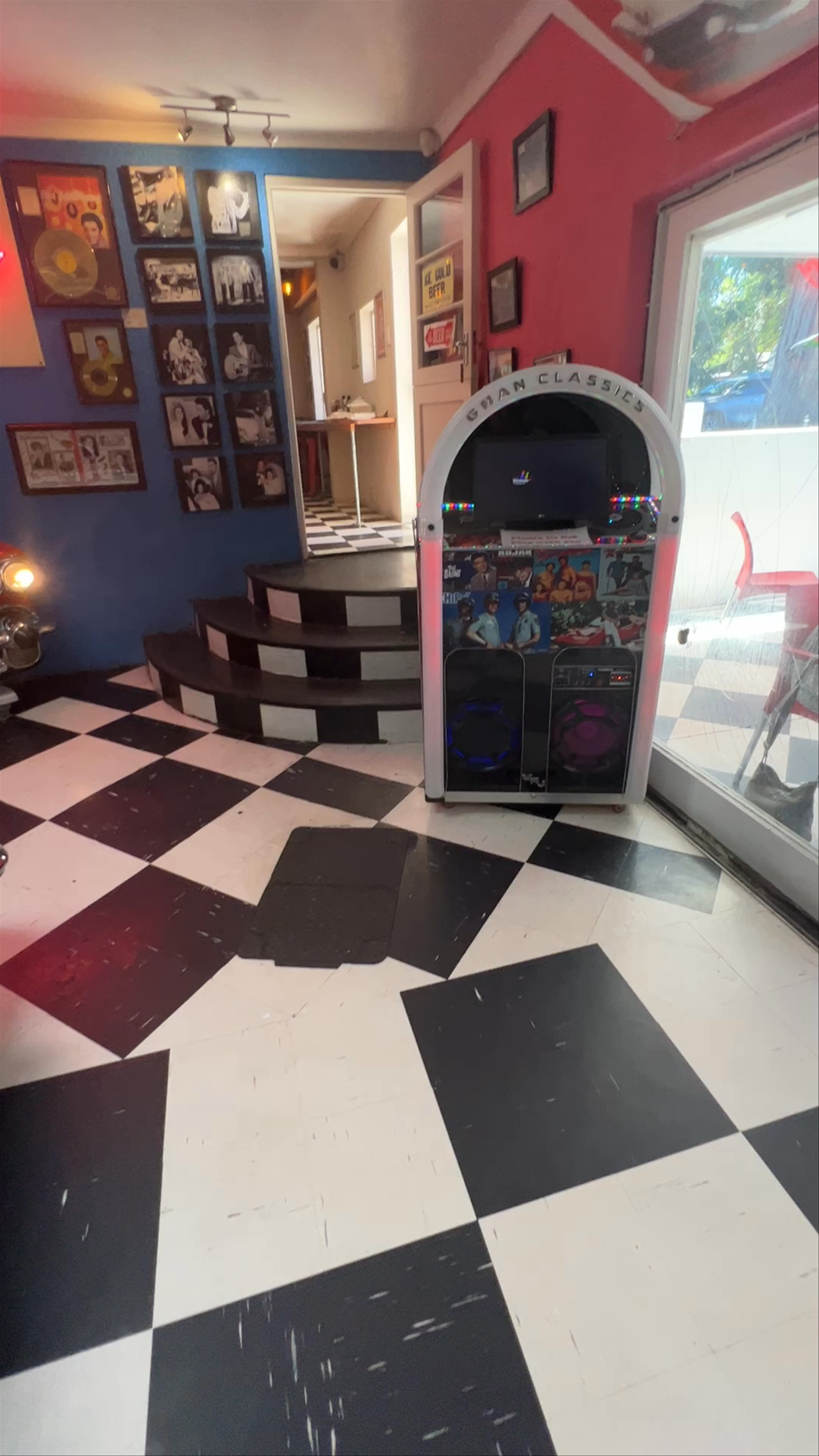 Marilyn's 60's Diner