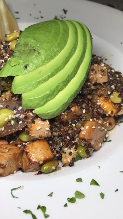 Tula Kitchen - Dragon love with avocado - Vegan Near Me - Bay Shore, New York