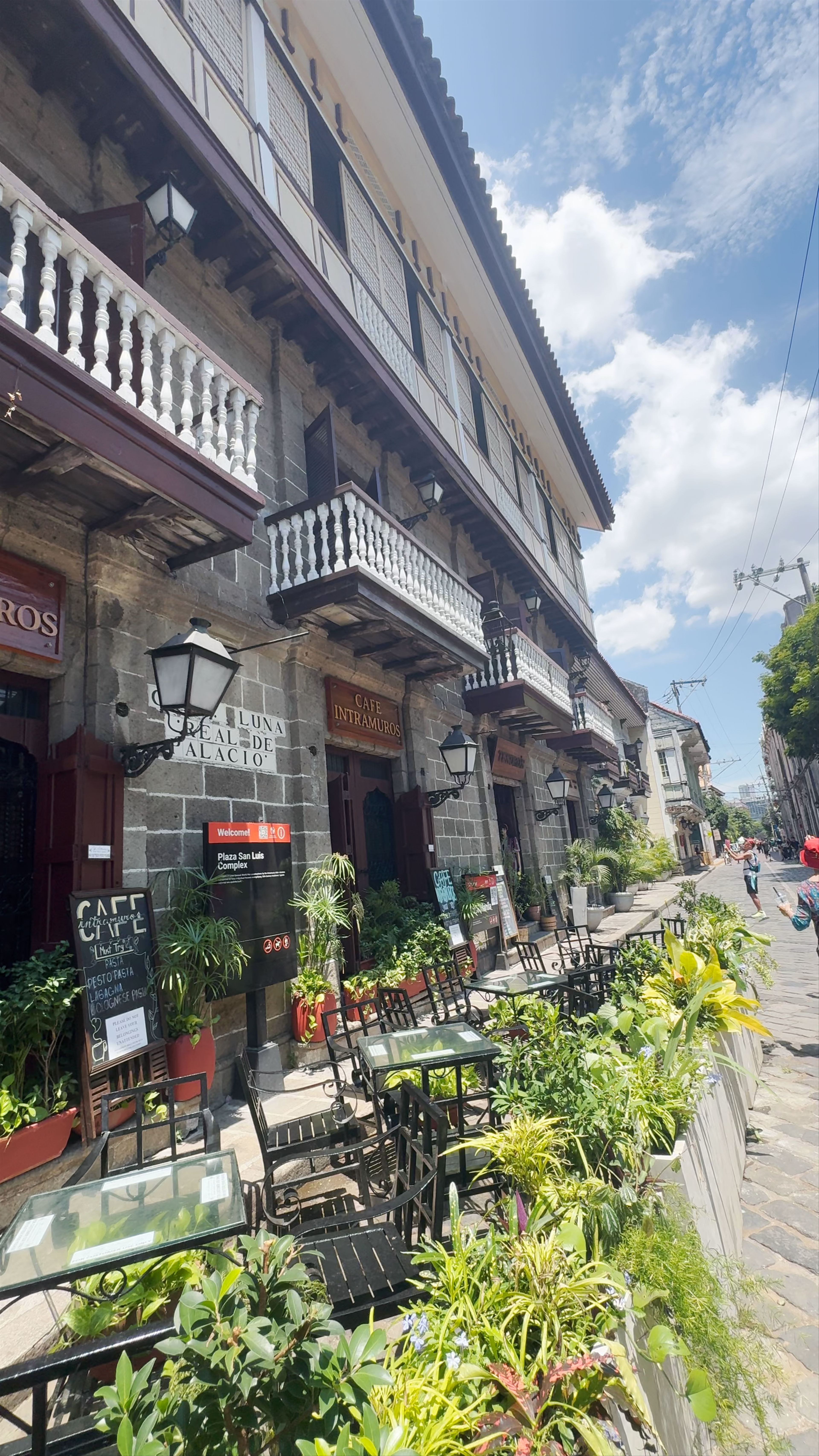 Cafe Intramuros