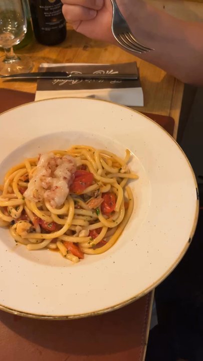 Trattoria Boboli - Seafood pasta and spaghetti with tomato sauce - Wine Bars Near Me - Florence, FI