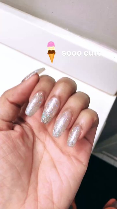 Vivians Nail Spa - Nail Salons Near Me - Montclair, Virginia