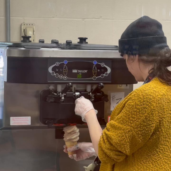 The Shortstop Conoco - Best soft serve ice cream artist ever! Bet you'd never guess how much it weighs or costs?!? Now that's talent - Convenience Stores Near Me - Garfield, Arkansas