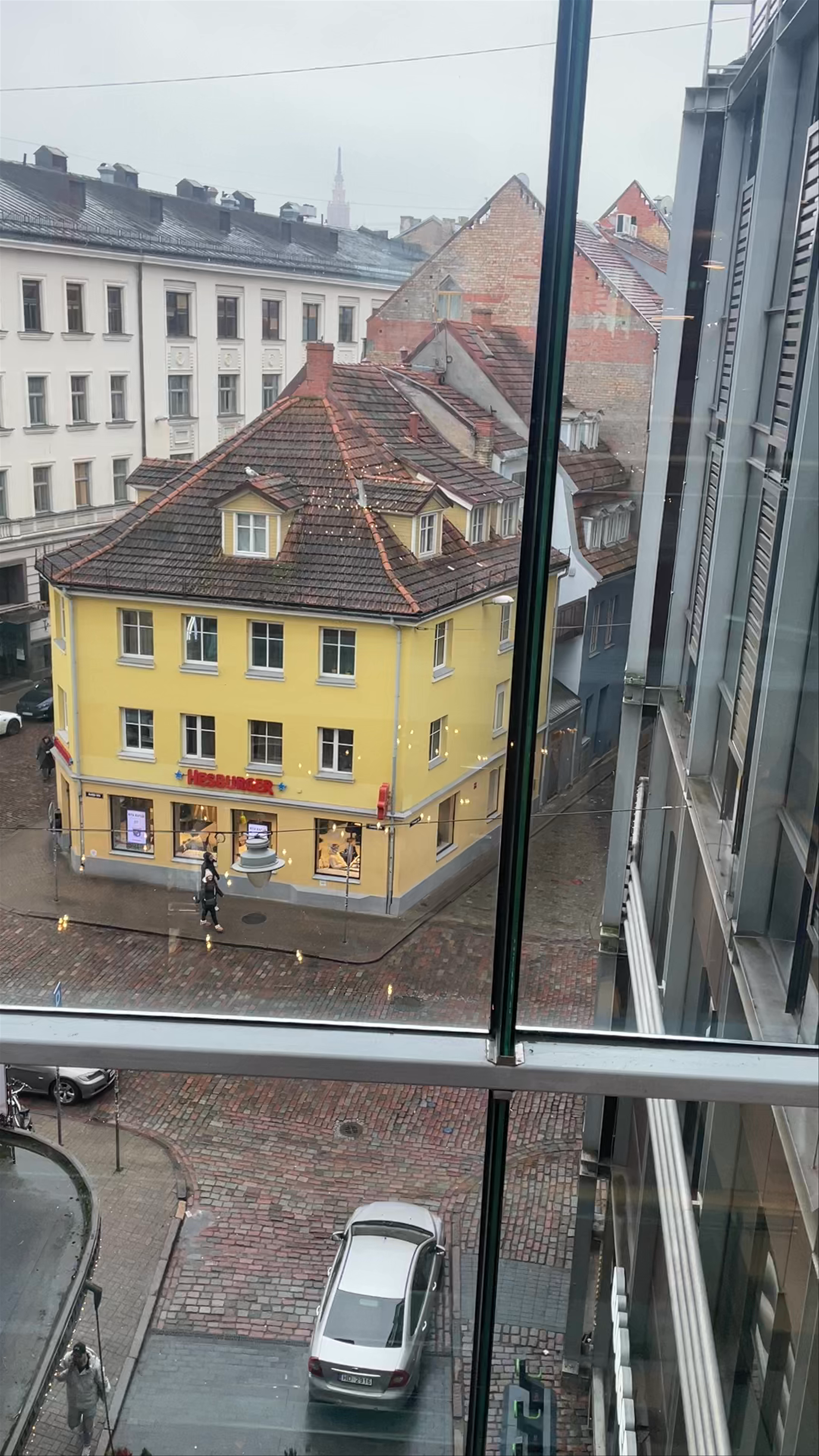 Vīnkalni Galerija Centrs Burzma
