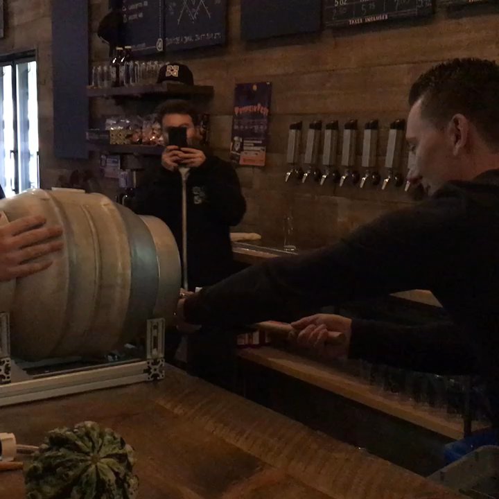 4 Origines - Awesome Thursday Eve here!  Opening & tasting of an IPA Houb Barel! - Brewpubs Near Me - Montreal, Quebec