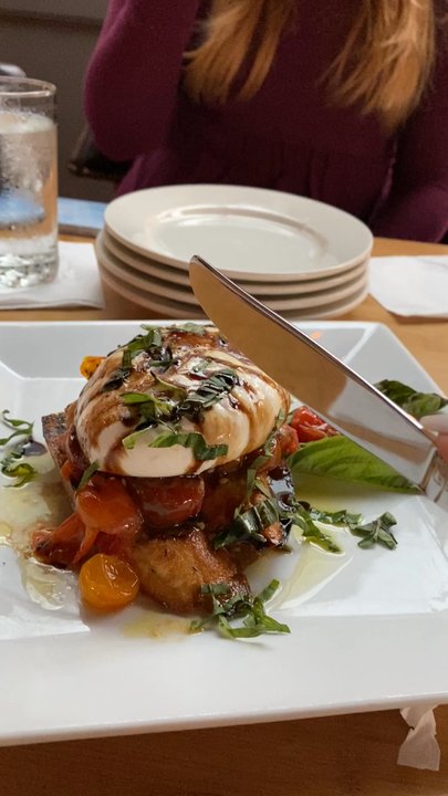 Daedalus Restaurant - Buratta cheese - Pubs Near Me - Cambridge, Massachusetts