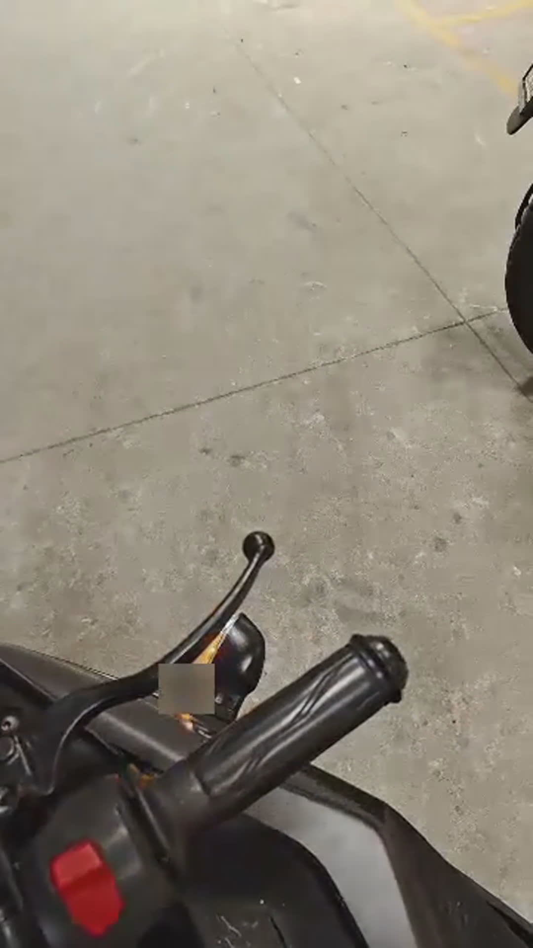 Walk-around video thumbnail