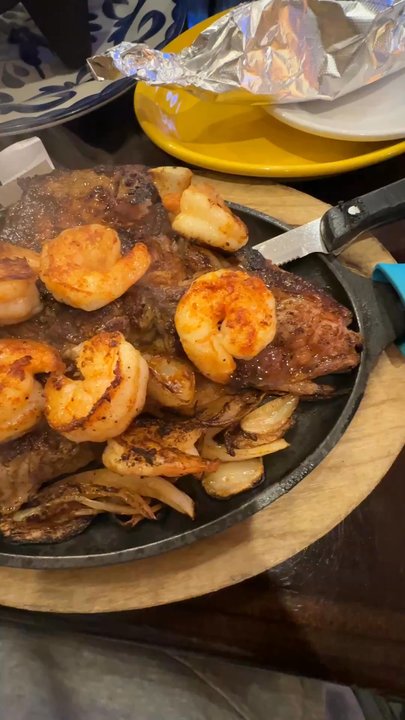 Dos Amigos - Ribeye & Shrimp fajita dinner - Mexican Near Me - Milford, Ohio