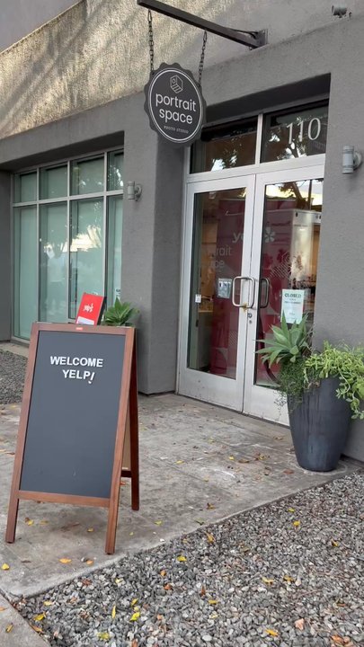 Portrait Space - Entrance - Session Photography Near Me - Pasadena, California