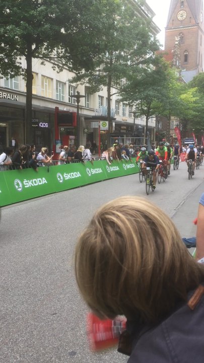 Cyclassics - Zielankunft für die Jedermänner, finish for the amateurs - Races & Competitions Near Me