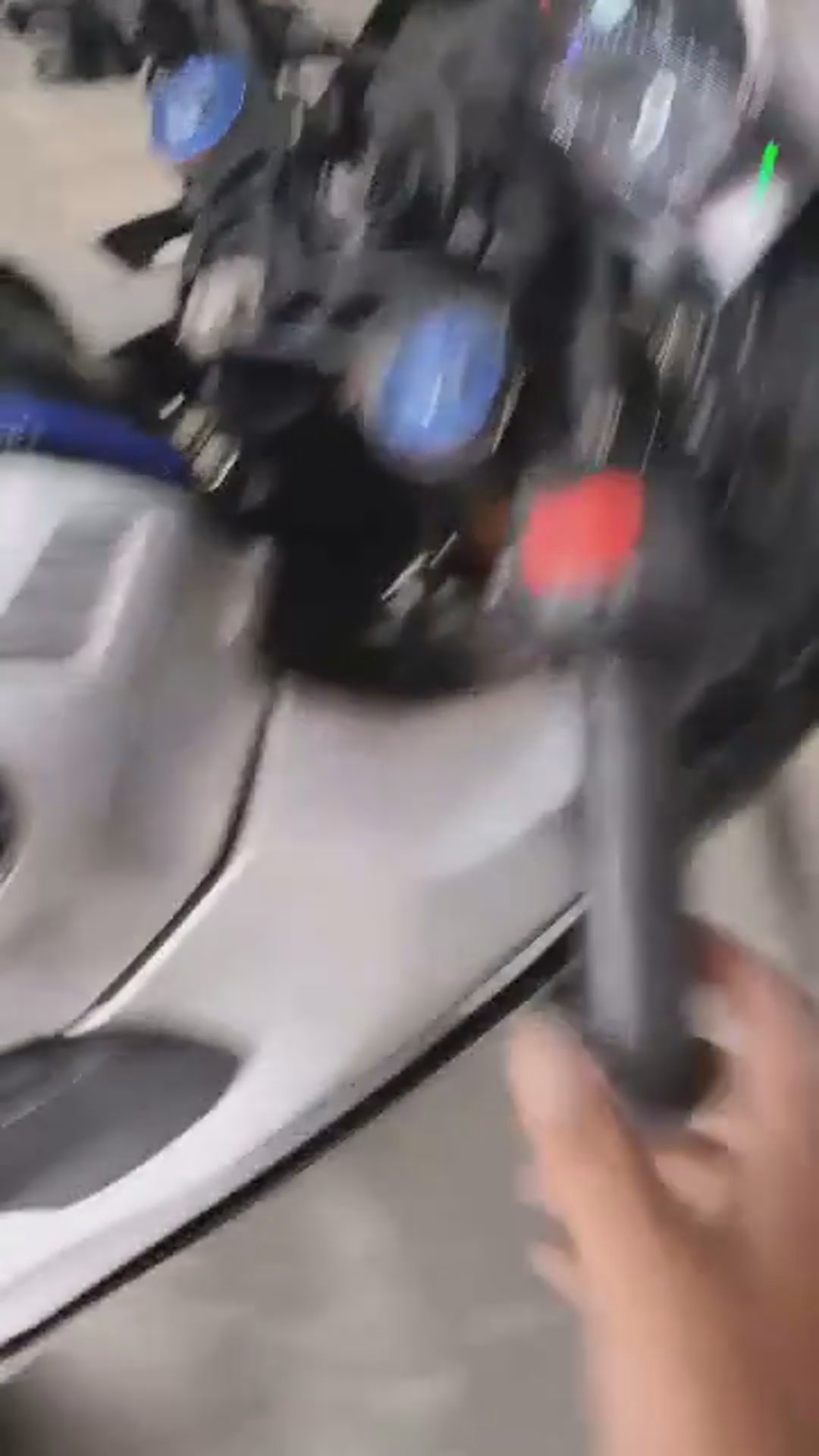 Walk-around video thumbnail