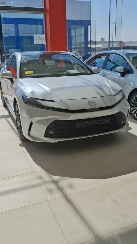 تويوتا كامري LE HEV 2026