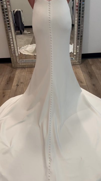 The Crystal Bride - Bridal Near Me - Geneva, Illinois