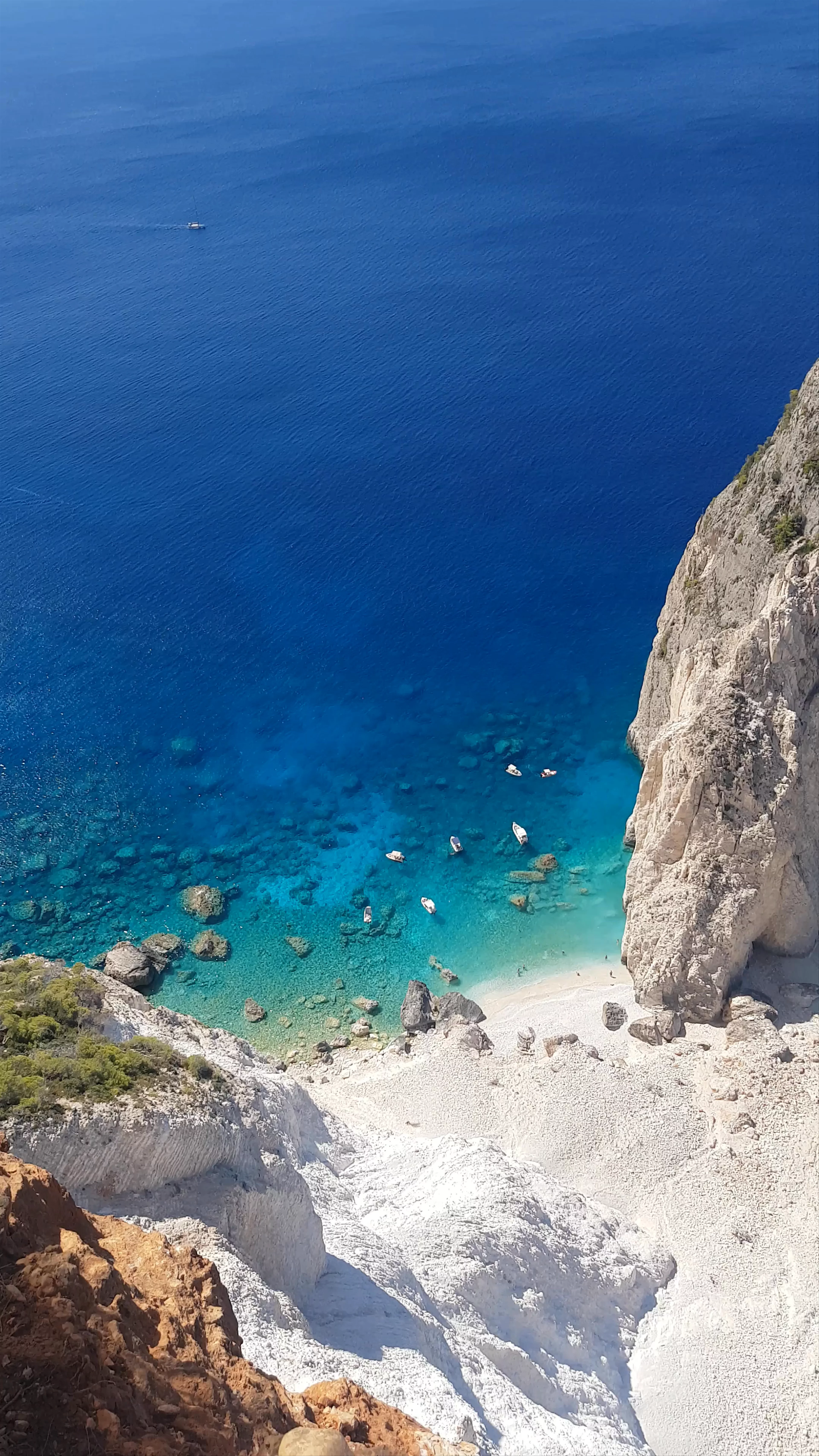 Mizithres, Keri