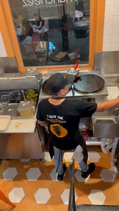 Muncheez - Lebanese Near Me - Washington, DC, District of Columbia