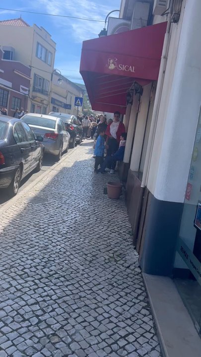 O Fuso - There's always a line so get there early or make reservations. - Portuguese Near Me - Arruda dos Vinhos, 11