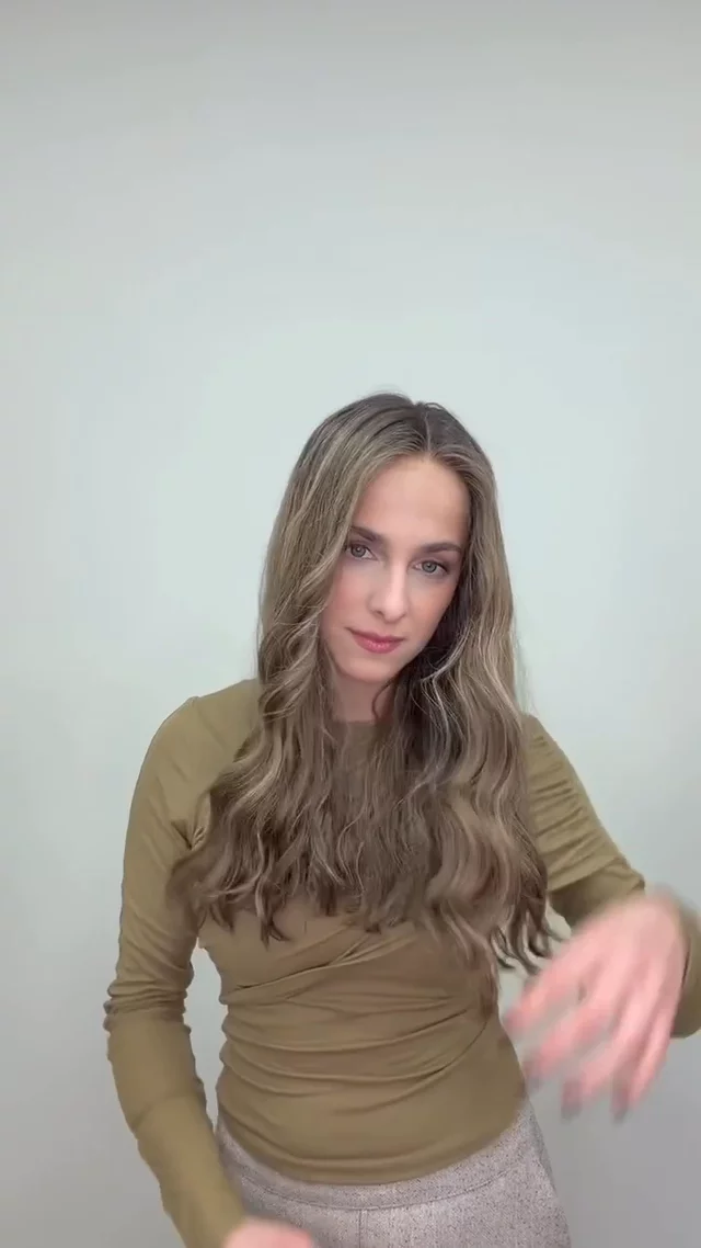22" Wavy Ashy Dark Blonde Lacetop