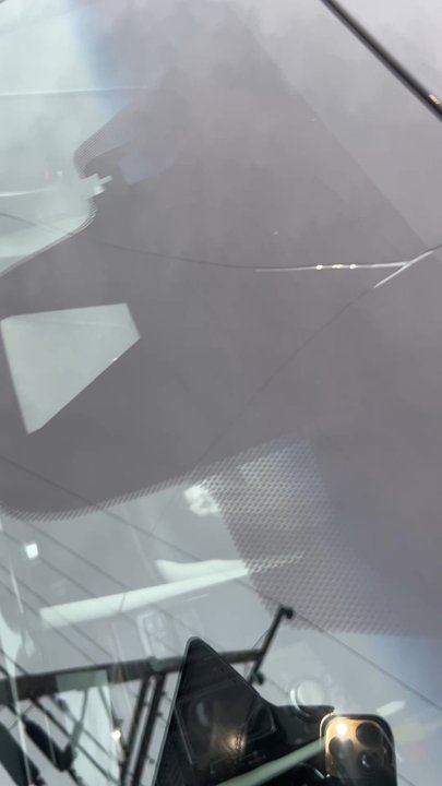 Palladium Auto Body - They worked on my roof and you can clearly see the crack starts from my roof then goes down. - Body Shops Near Me - Hayward, California