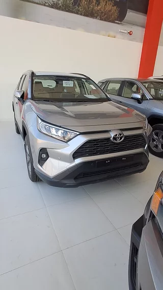 تويوتا راف فور XLE 2025