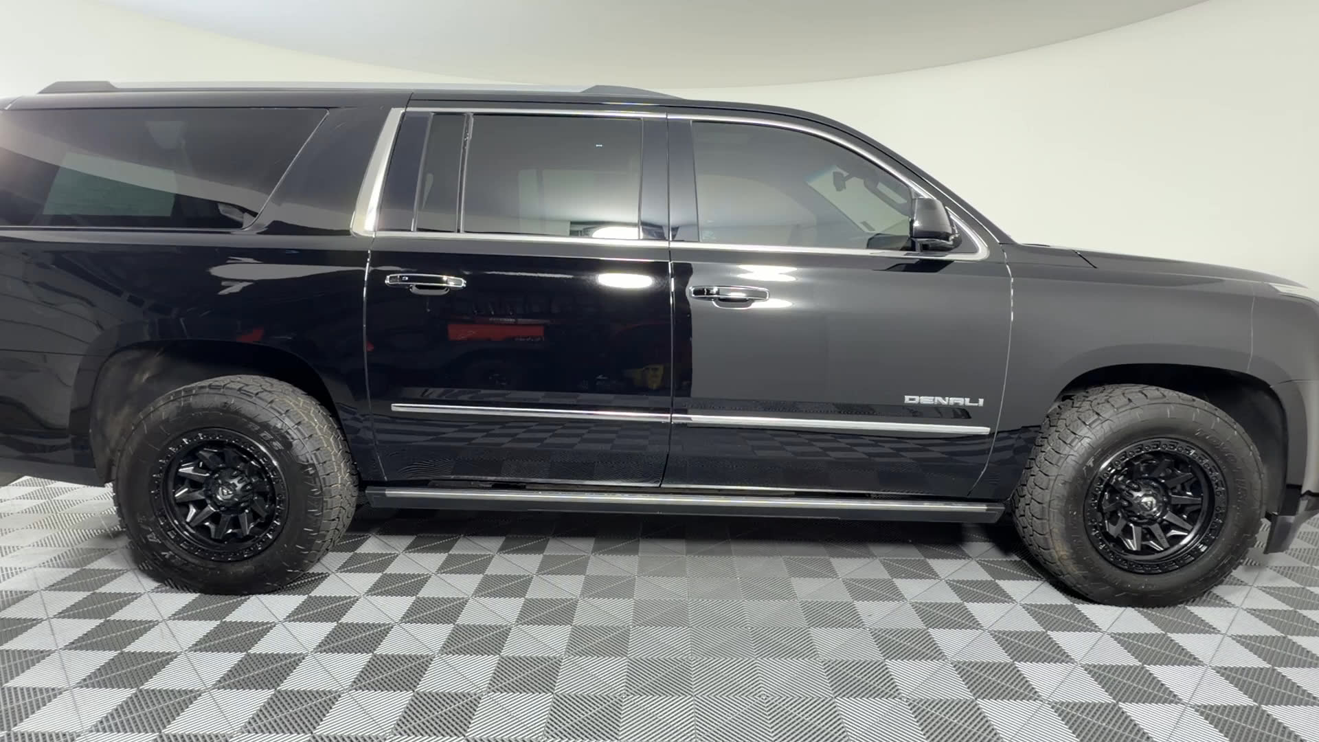 Three 21 Auto - #1985 - 2018 GMC Yukon XL Denali