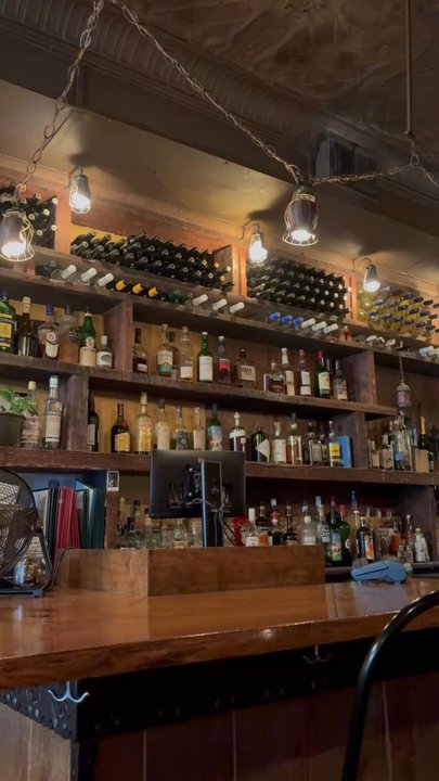 Briciola - dining area - Italian Near Me - New York, New York