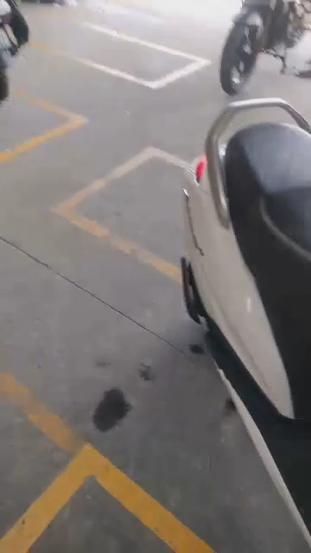 Walk-around video thumbnail