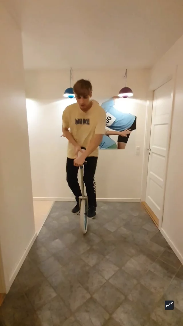 riu submission: 180 with hand on the tire