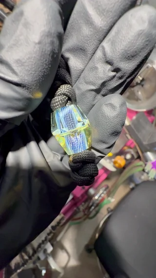 Preview pic of Brick facet lanyard