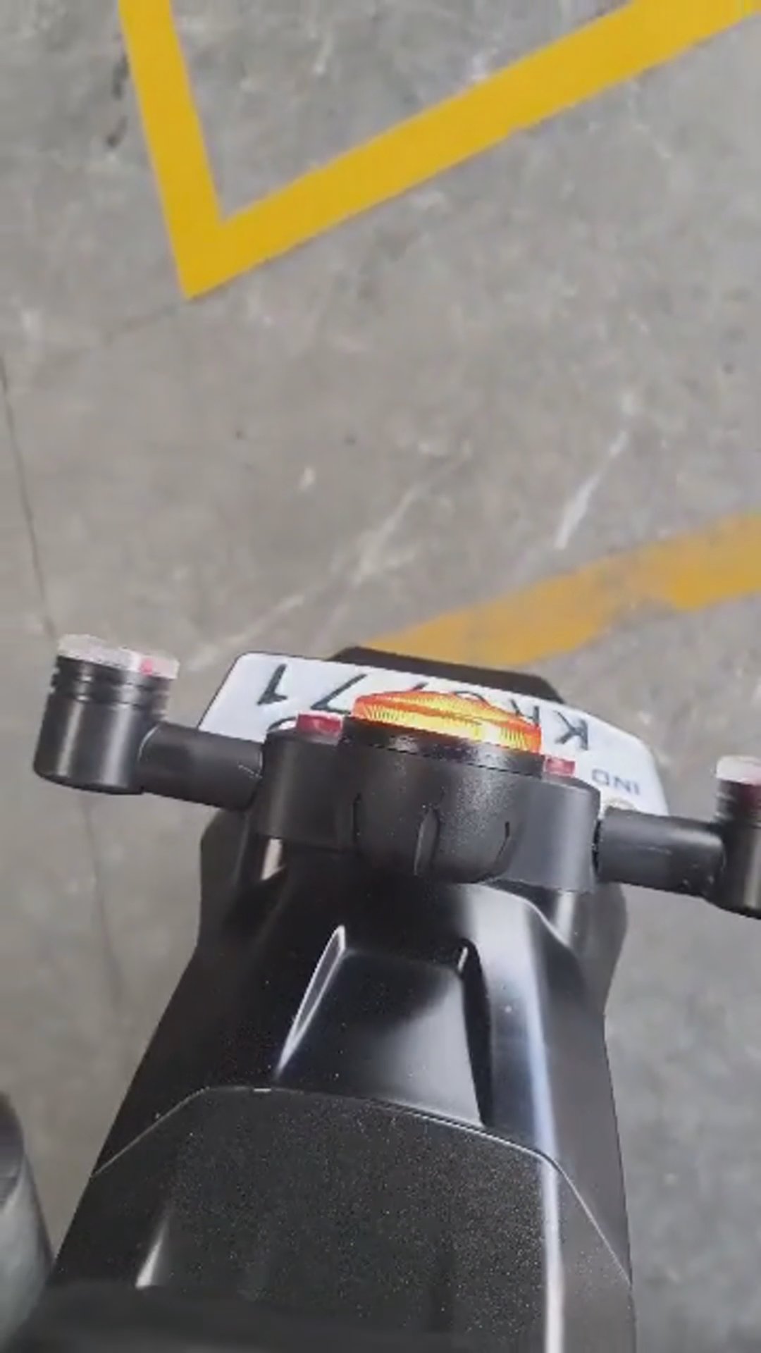 Walk-around video thumbnail