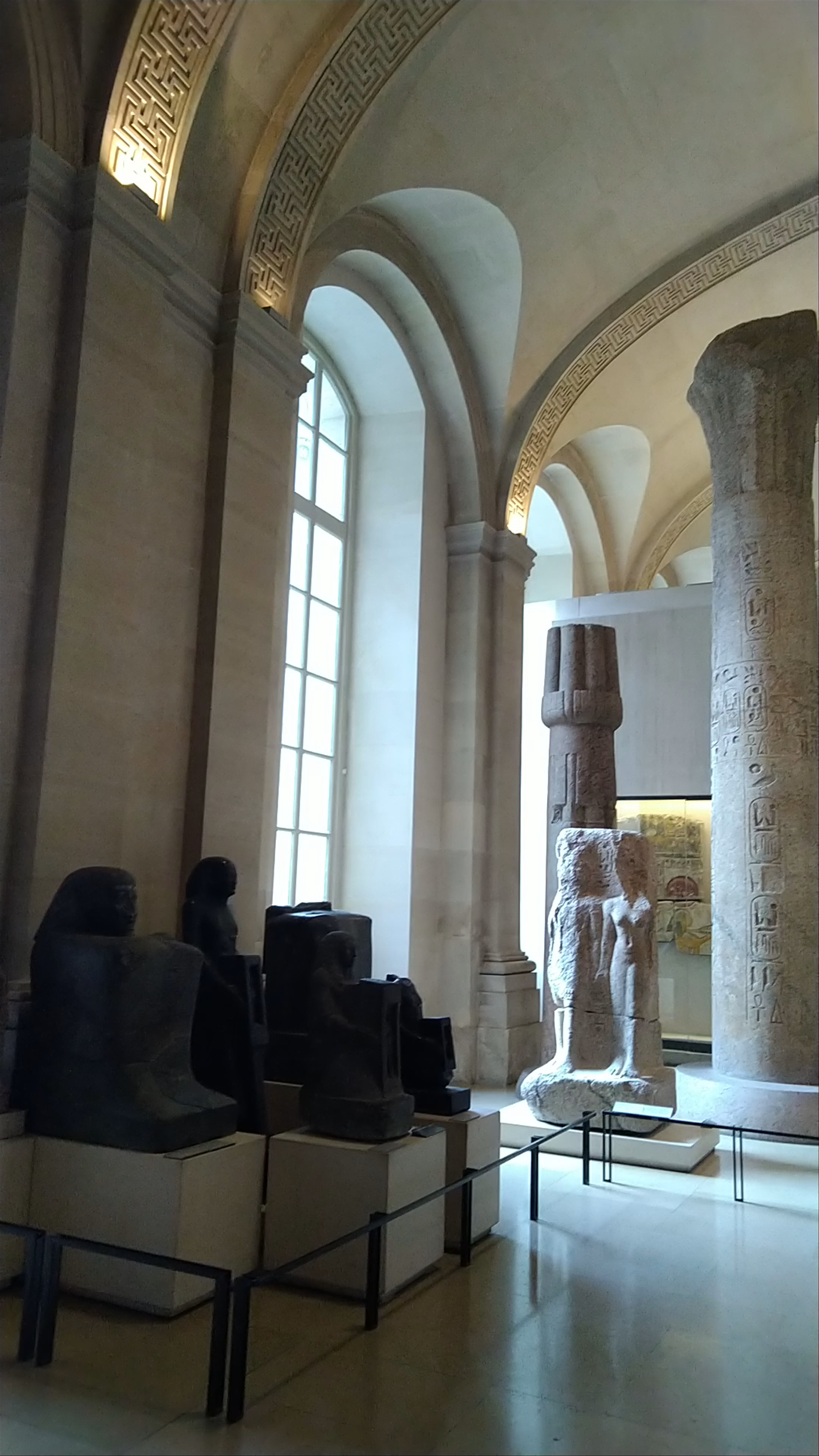 Egyptian antiquities gallery - Louvre Museum