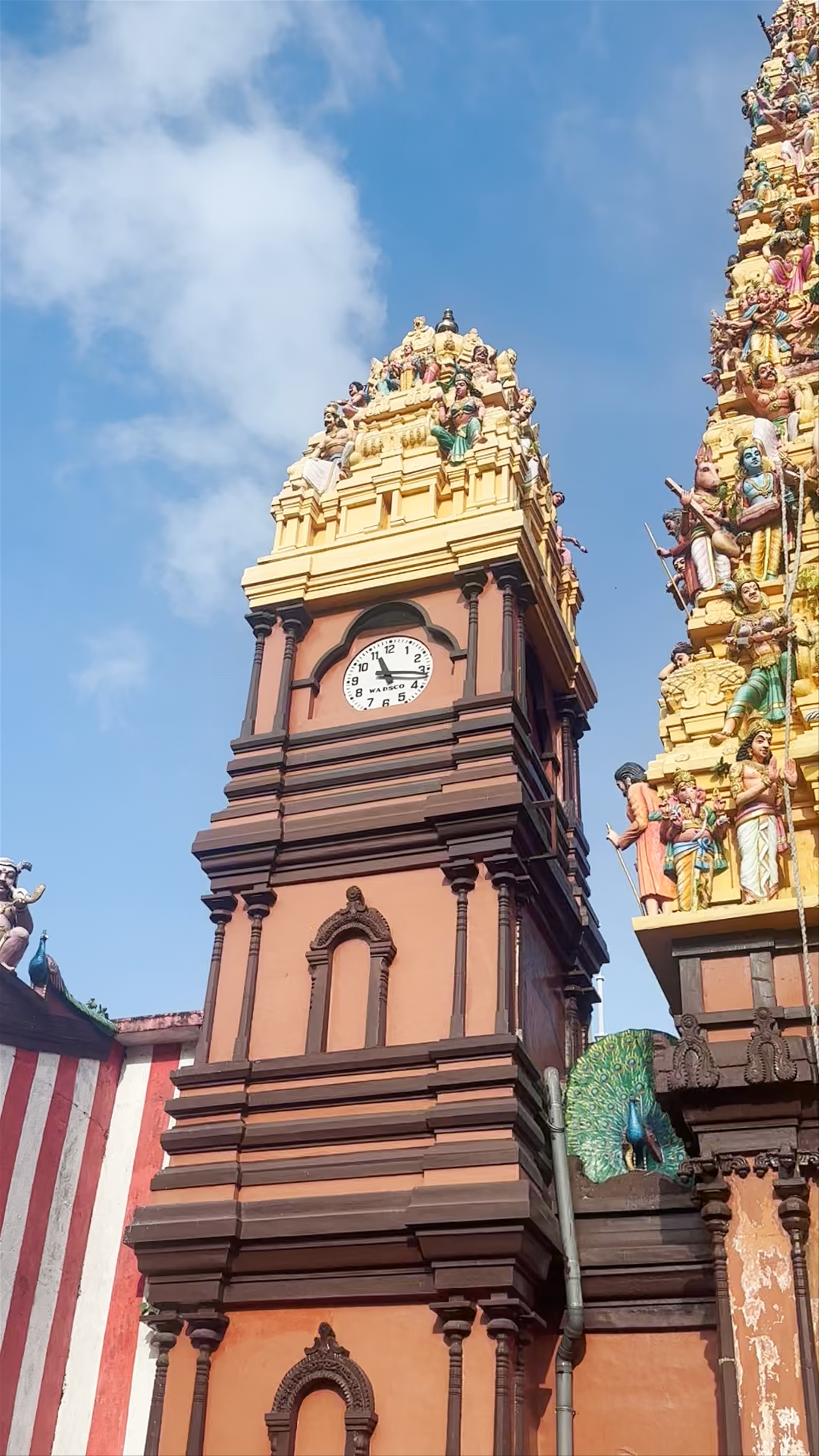 Sri Kailawasanatan Swami Temple: A Spectacle of Color and Devotion in Colombo