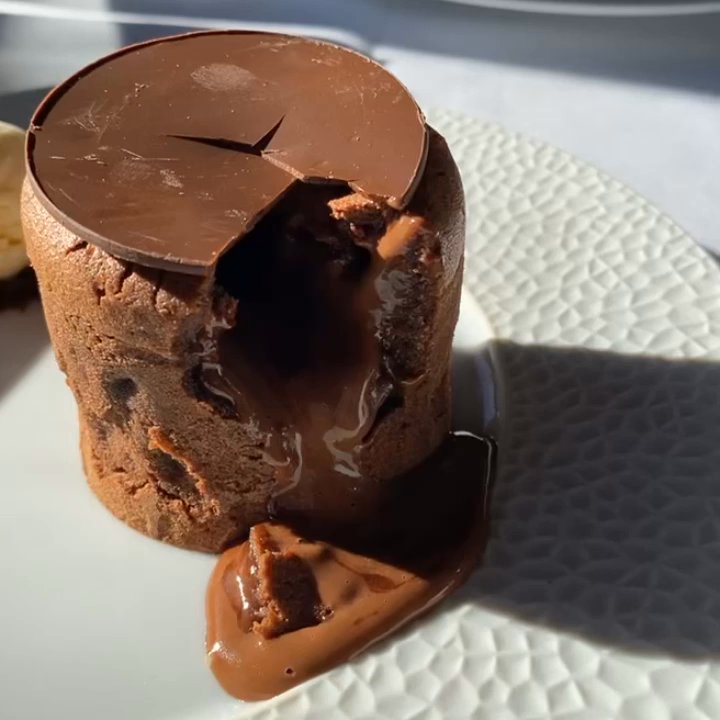Blantyre - Watch the chocolate flow. - Resorts Near Me - Lenox, Massachusetts