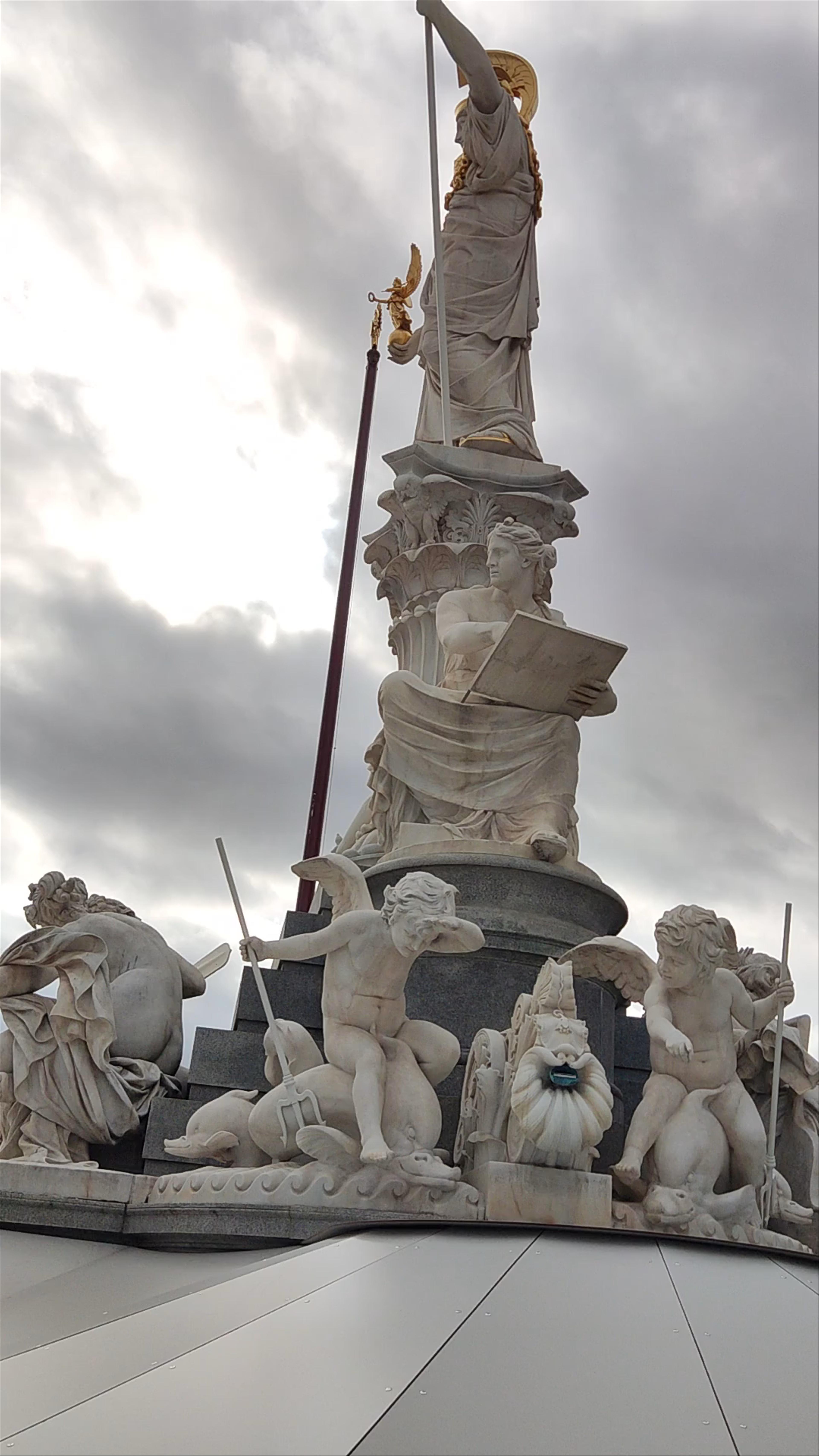 Pallas-Athene-Brunnen