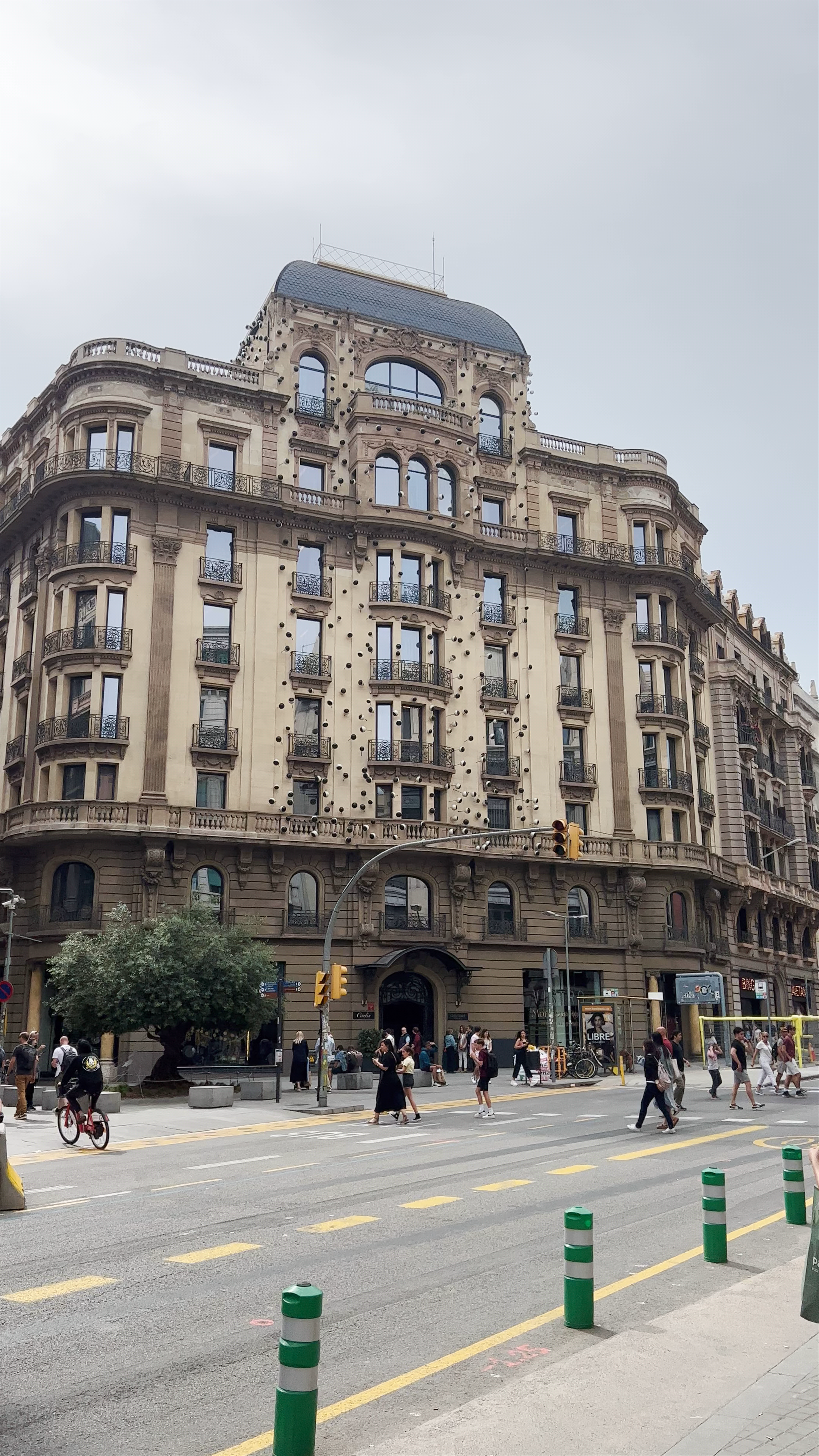 Ohla Barcelona: Iconic Modernist Hotel on Via Laietana