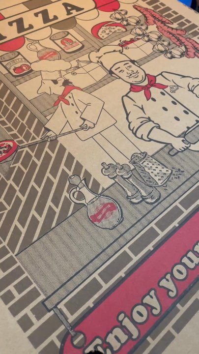 Lucky's Pizza - We got the 15" 15" House Margherita Pizza which is also lived up to the hype. The crust was really good. Great quality - Pizza Near Me - Canoga Park, California