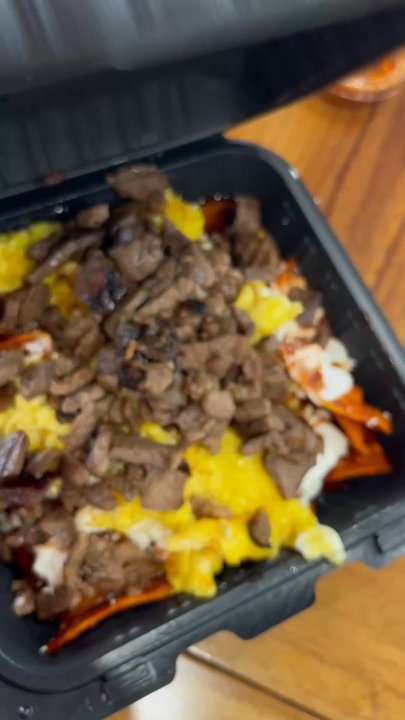 600 Tacos - I came for their breakfast chilaquiles and yes I've had the tacos as well. Gotta say the video speaks for itself. - Tacos Near Me - Long Beach, California