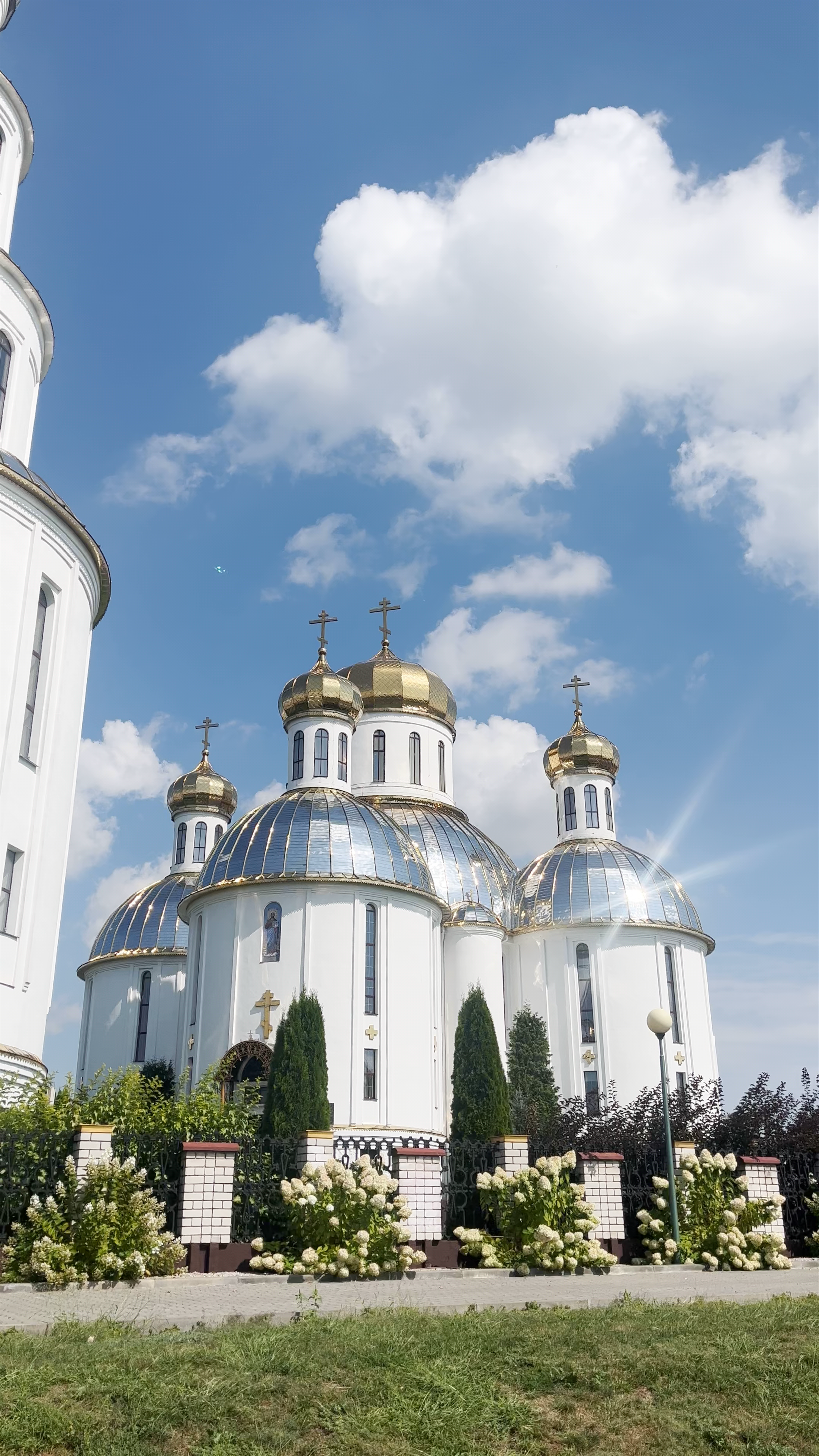 Свято-Воскресенский собор: Majestic Orthodox Cathedral in Brest, Belarus