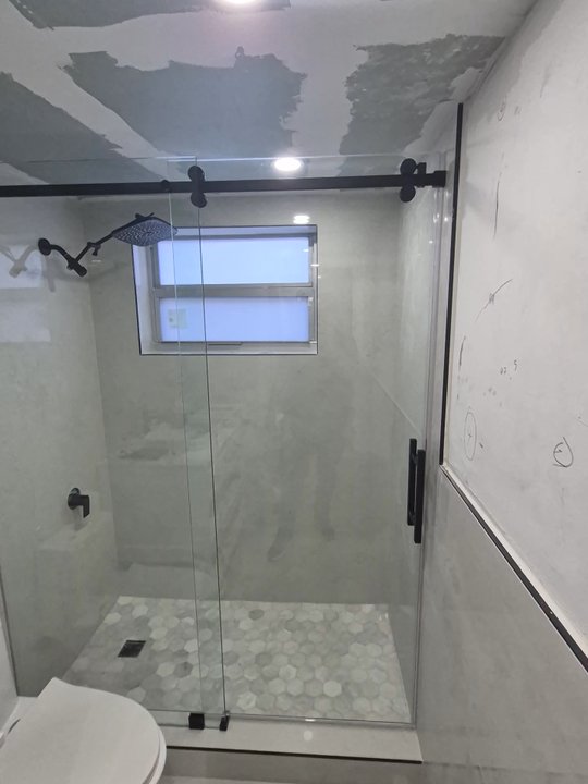 Mandy's Glass - Perfect installation, quality and professionalism. 100% recommended. - Glass & Mirrors Near Me