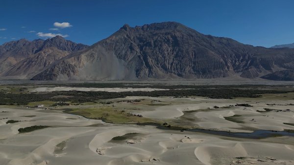 Photo of Bird eye view of Lad