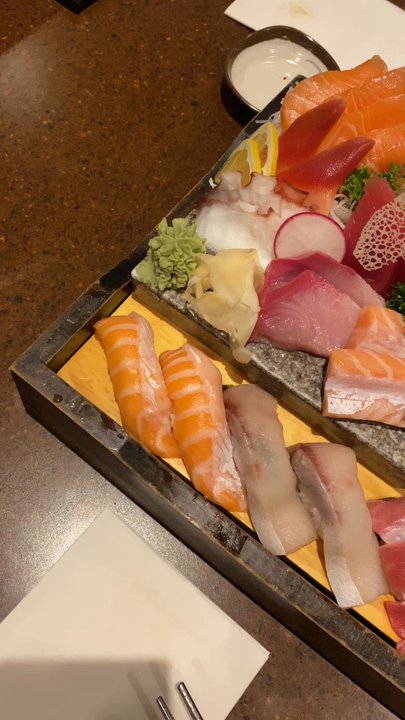 Gal's Sushi - :) - Sushi Bars Near Me - Markham, Ontario