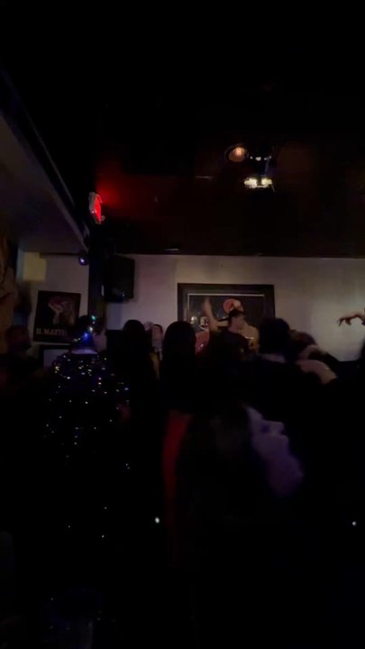 Brando's Speakeasy - Karaoke Near Me - Chicago, Illinois