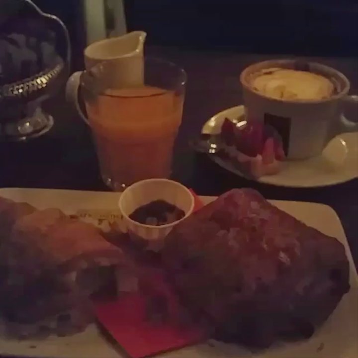 Le Petit Parisien - Isn't it romantic ? - Coffee & Tea Near Me - Dublin, D