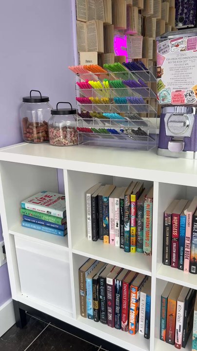 The Spice Cabinet - Bookstores Near Me - Wallingford, Connecticut