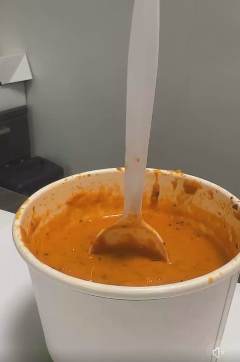 Le Bureau de Poste - La soupe tomate - Bars Near Me - Quebec City, Quebec