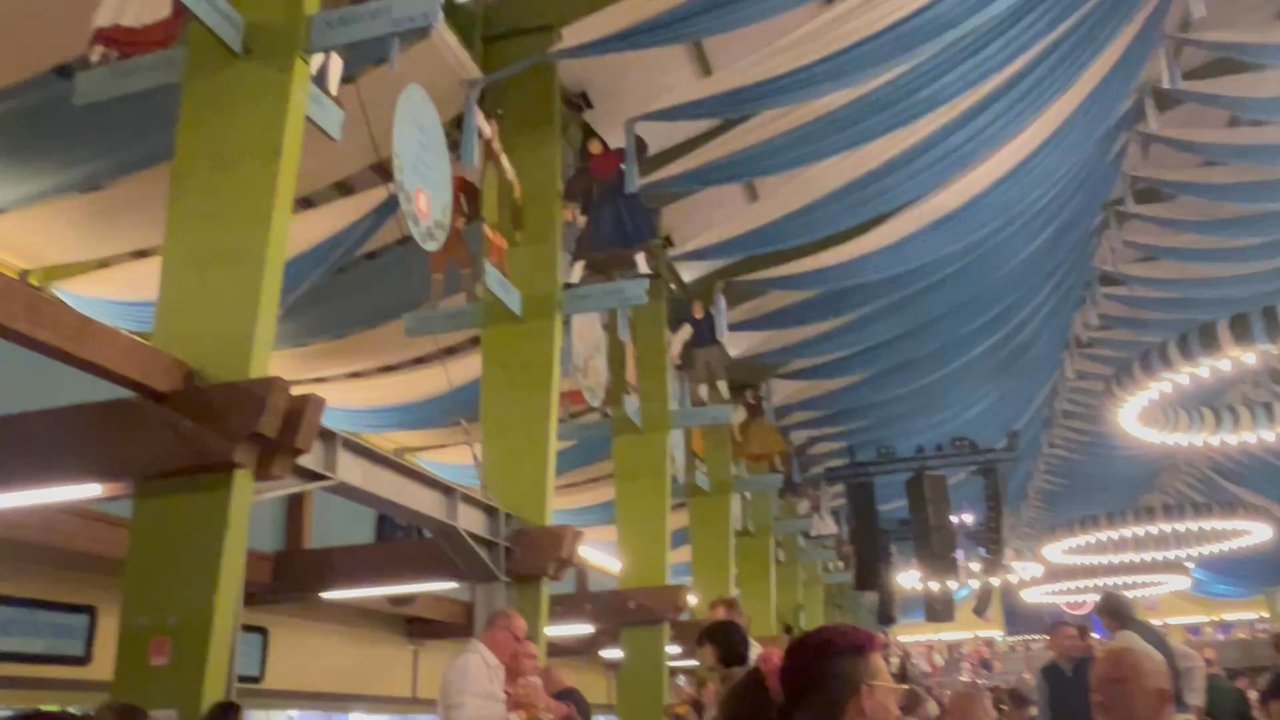 Oktoberfest - Fun Fair Near Me - Munich, BY