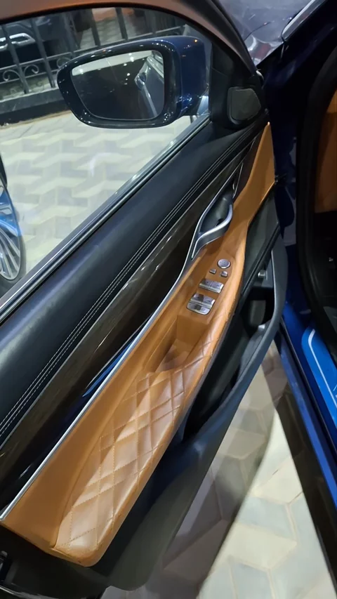 بي ام دبليو الفئة السابعة 740LI 2022