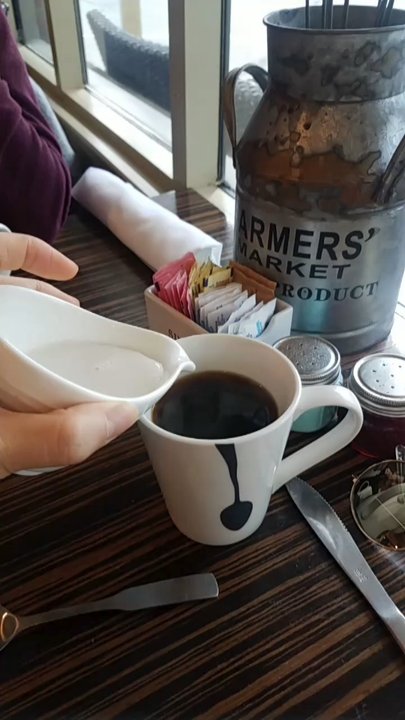 The Rhody Hen Cafe - Breakfast & Brunch Near Me - Pawtucket, Rhode Island
