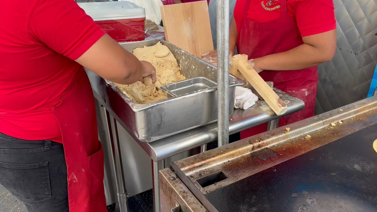 Tacos Los Abundis - Home made tortillas - Tacos Near Me - Long Beach, California