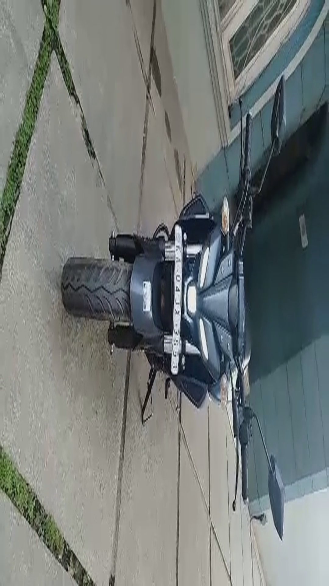 Walk-around video thumbnail